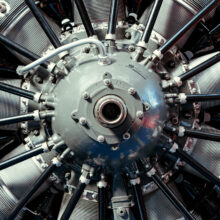 Photographie détail moteur en étoile d’un avion ancien